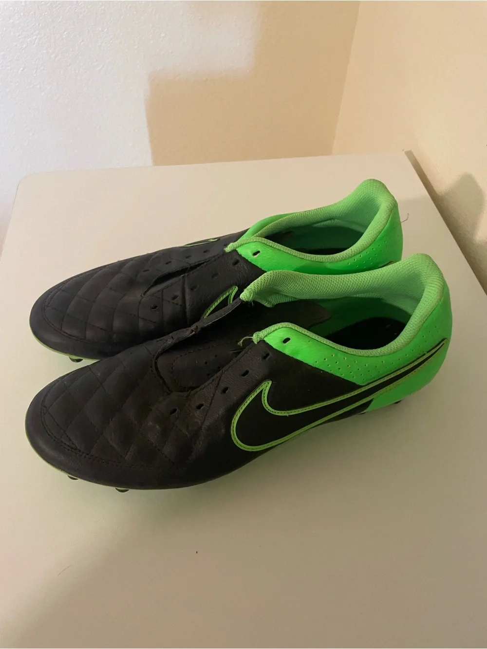 Nike Black & Neon Green Soccer Cleats - Picture 2 of 5
